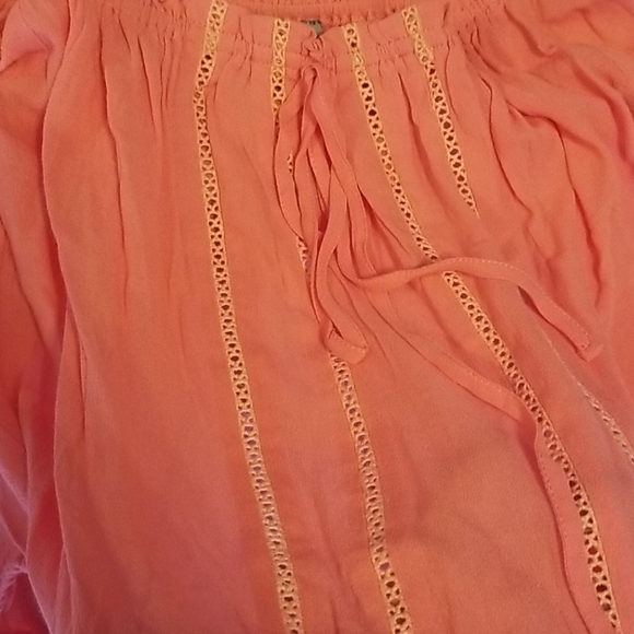 Crop top - Picture 4 of 4